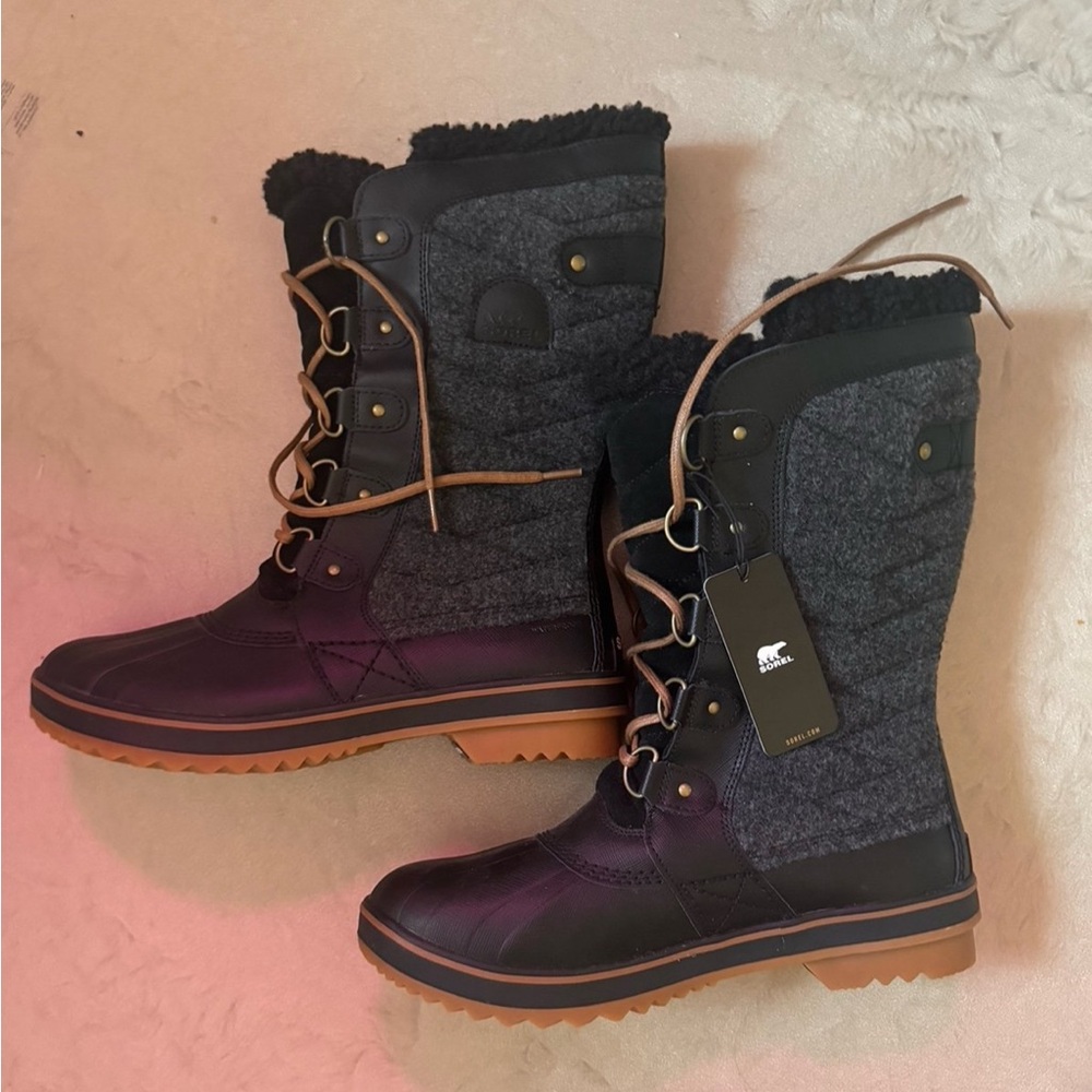 Sorel Black and Gray Winter Boots